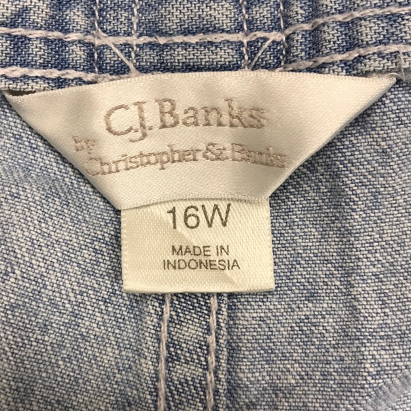 "Mom" Denim Shorts , C. J. Banks - Picture 4 of 8
